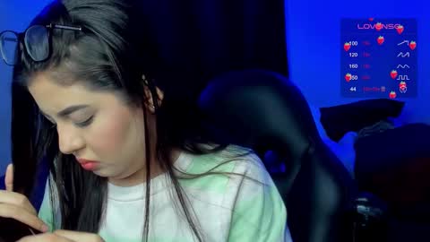 Cat online show from December 2, 4:58 am