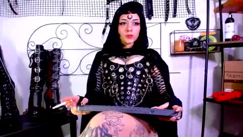 Agatha Fox online show from October 18, 6:10 pm