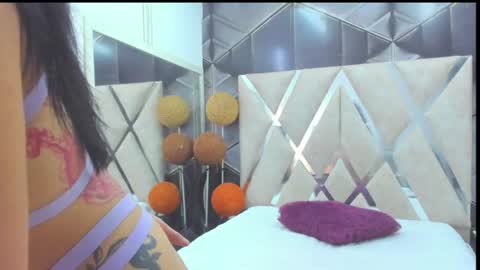 agatta_adams online show from July 18, 9:39 pm