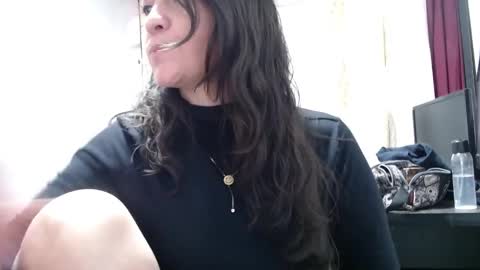 Snapshot of agel_sw1 chatting on March 6, 8:48 pm Angel online show from March 6, 8:48 pm