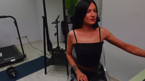 Agelina Lilly Laura online show from January 15, 11:33 pm