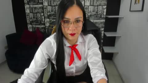 Snapshot of aghata_moon chatting on January 13, 1:28 pm Aghata Moon online show from January 13, 1:28 pm