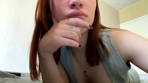 agness____ online show from October 10, 9:36 am