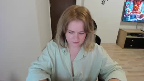 Twat Ms. Twinkly Twat at your service online show from February 14, 7:44 pm