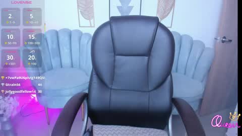 AIDA ADAMS online show from May 15, 2:09 pm