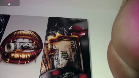 Aida  online show from November 16, 12:38 pm