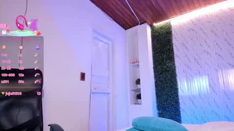 aidajoness online show from December 22, 2:09 pm