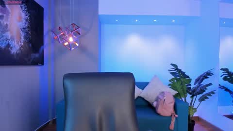 aidajoness online show from October 21, 11:47 am