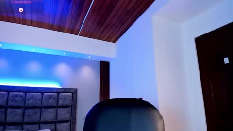 aidajoness online show from February 18, 12:04 pm