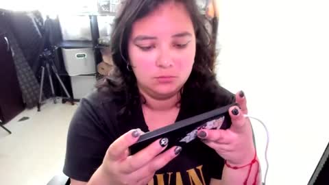 Catalina online show from December 1, 2:09 pm