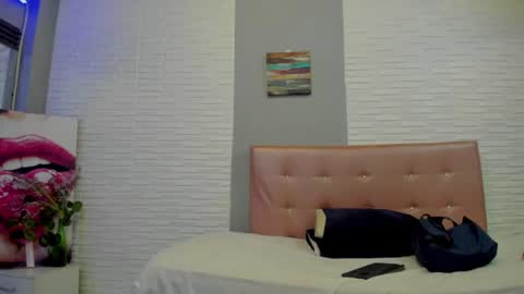 aileenkeys online show from July 13, 6:52 pm