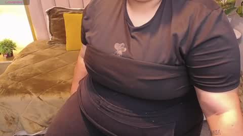 Ailyn rouss online show from April 12, 1:58 pm