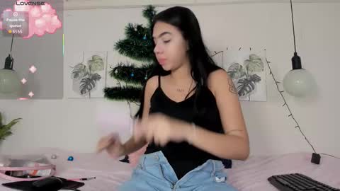 Ainoa  online show from December 13, 11:32 pm