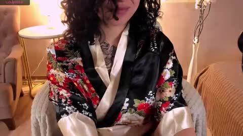 Aisha online show from February 8, 7:01 am