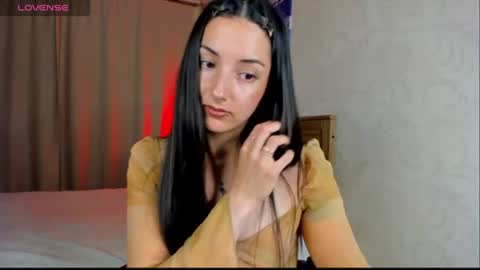 Aisha online show from July 5, 9:31 pm