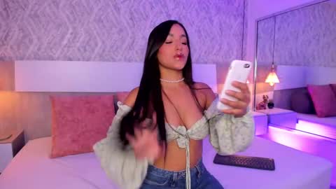 Snapshot of aishapeyton chatting on February 15, 2:44 pm Aisha online show from February 15, 2:44 pm