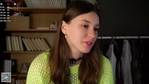 Snapshot of aislyfarran chatting on October 5, 1:32 am Aliza online show from October 5, 1:32 am