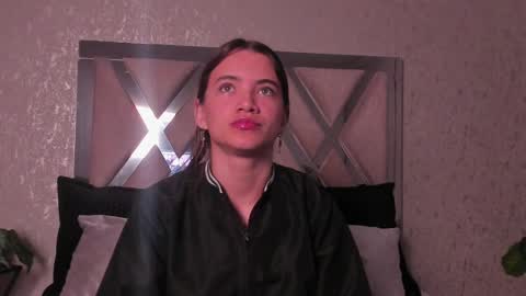 little aitana  online show from February 11, 1:51 pm