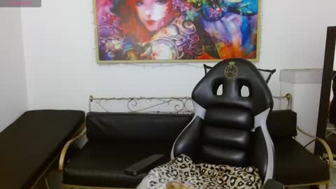 akalyy_ online show from January 13, 12:53 pm