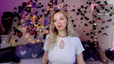 Akari online show from April 11, 6:30 am