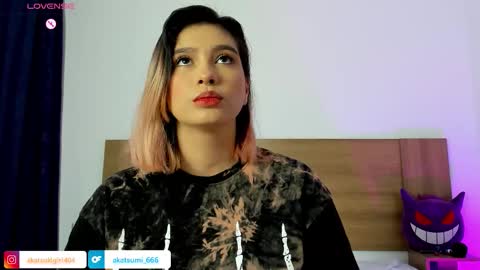 Snapshot of akatsumi_ chatting on September 29, 10:37 pm Akartsumi online show from September 29, 10:37 pm