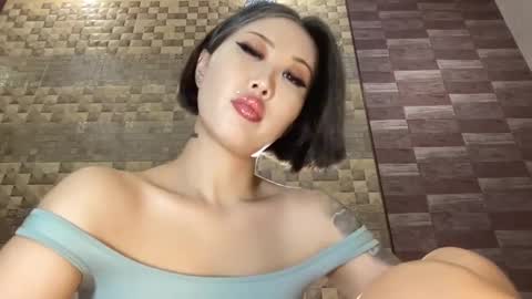 Akemi online show from February 8, 10:29 pm