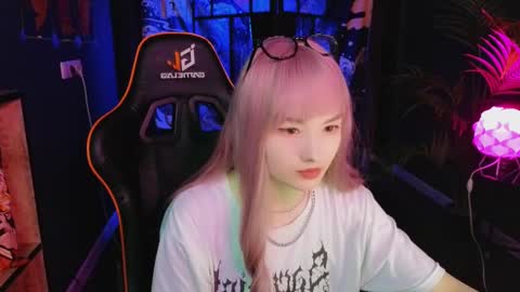 Akemi online show from March 3, 3:37 pm