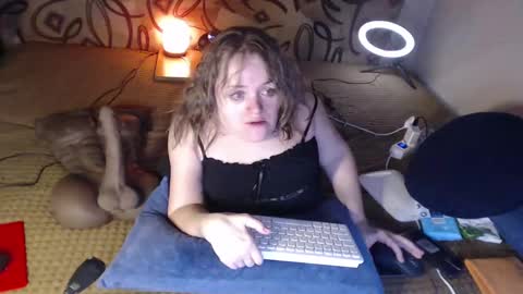 Snapshot of akindmodel chatting on January 17, 3:22 pm Natalie online show from January 17, 3:22 pm