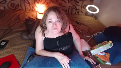 Snapshot of akindmodel chatting on January 28, 8:47 am Natalie online show from January 28, 8:47 am