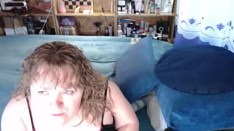 Snapshot of akindmodel chatting on October 12, 11:23 am Natalie online show from October 12, 11:23 am