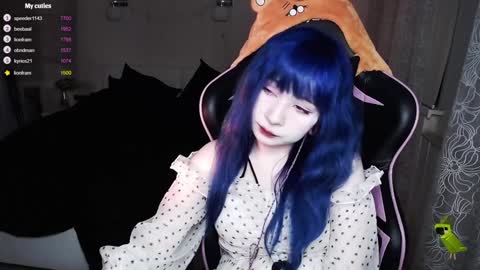 Snapshot of akirahartyx chatting on January 18, 3:27 pm akirahartyx online show from January 18, 3:27 pm