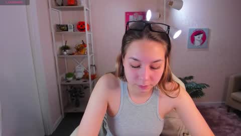 Al1ice online show from December 3, 1:19 am