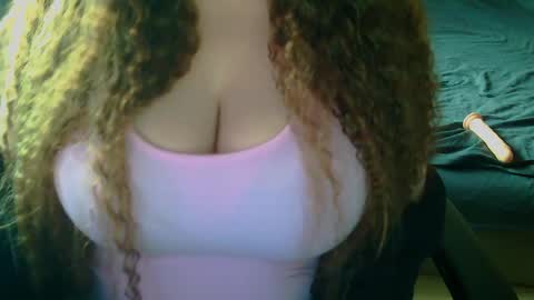 Alisha online show from April 7, 8:38 am