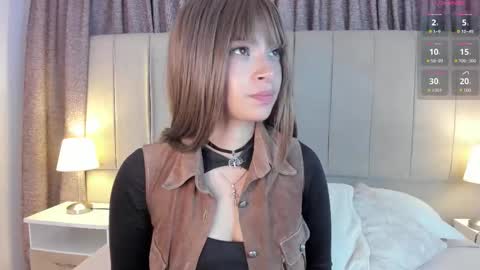 alahia_hank online show from November 28, 6:55 pm