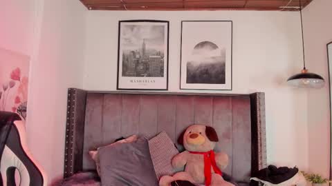 Alaia Carter online show from November 19, 4:34 am