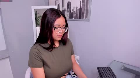 alaia_soto online show from March 7, 8:55 pm