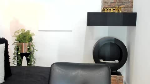 Snapshot of alaiasmile_ chatting on January 19, 12:07 pm online show from January 19, 12:07 pm