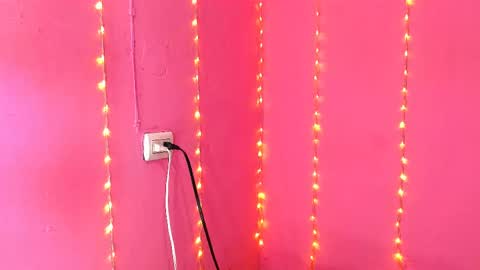  Alaiia  online show from April 17, 9:50 pm