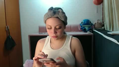 alaina_blessed online show from February 2, 12:31 am