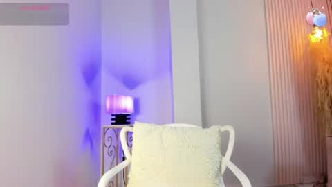 Alana online show from June 20, 12:20 pm