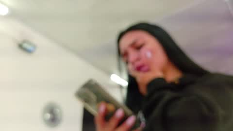 Maeve  online show from March 6, 10:54 am