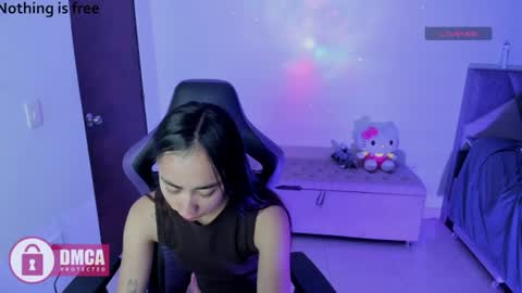 alana_pherson online show from June 27, 4:02 am