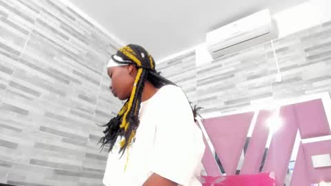 Alana online show from March 1, 6:43 pm