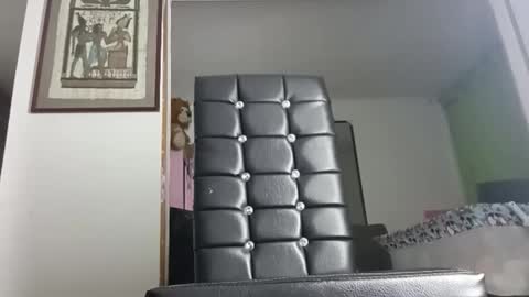 isabella online show from October 27, 9:16 am