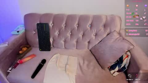 Snapshot of alana_vega69 chatting on September 24, 5:01 pm alana_vega69 online show from September 24, 5:01 pm