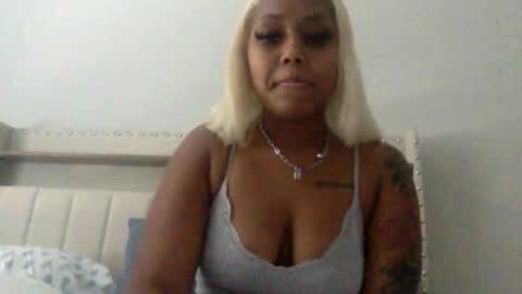 alanaaheartttt online show from November 3, 5:06 pm