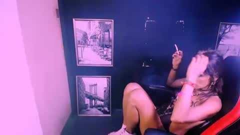 alanadelray online show from November 26, 9:54 am