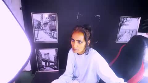 alanadelray online show from November 16, 8:38 am