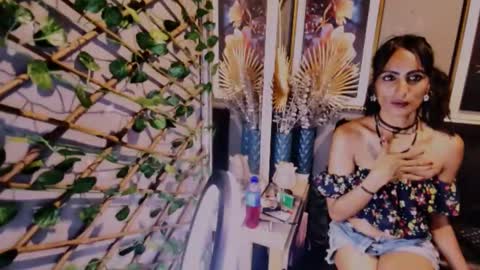 alanadelray online show from October 24, 8:21 am