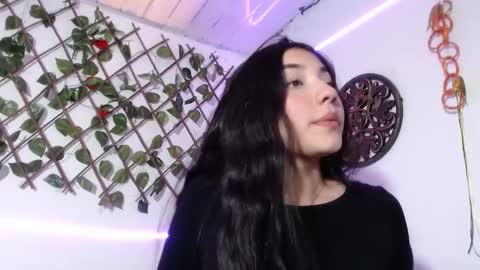 alanagp online show from February 19, 8:10 pm